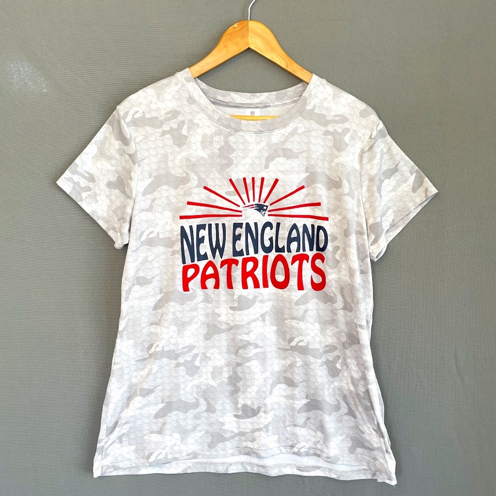 NFL New England Patriots Women’s XL Gray White Camo Short Sleeve Tee